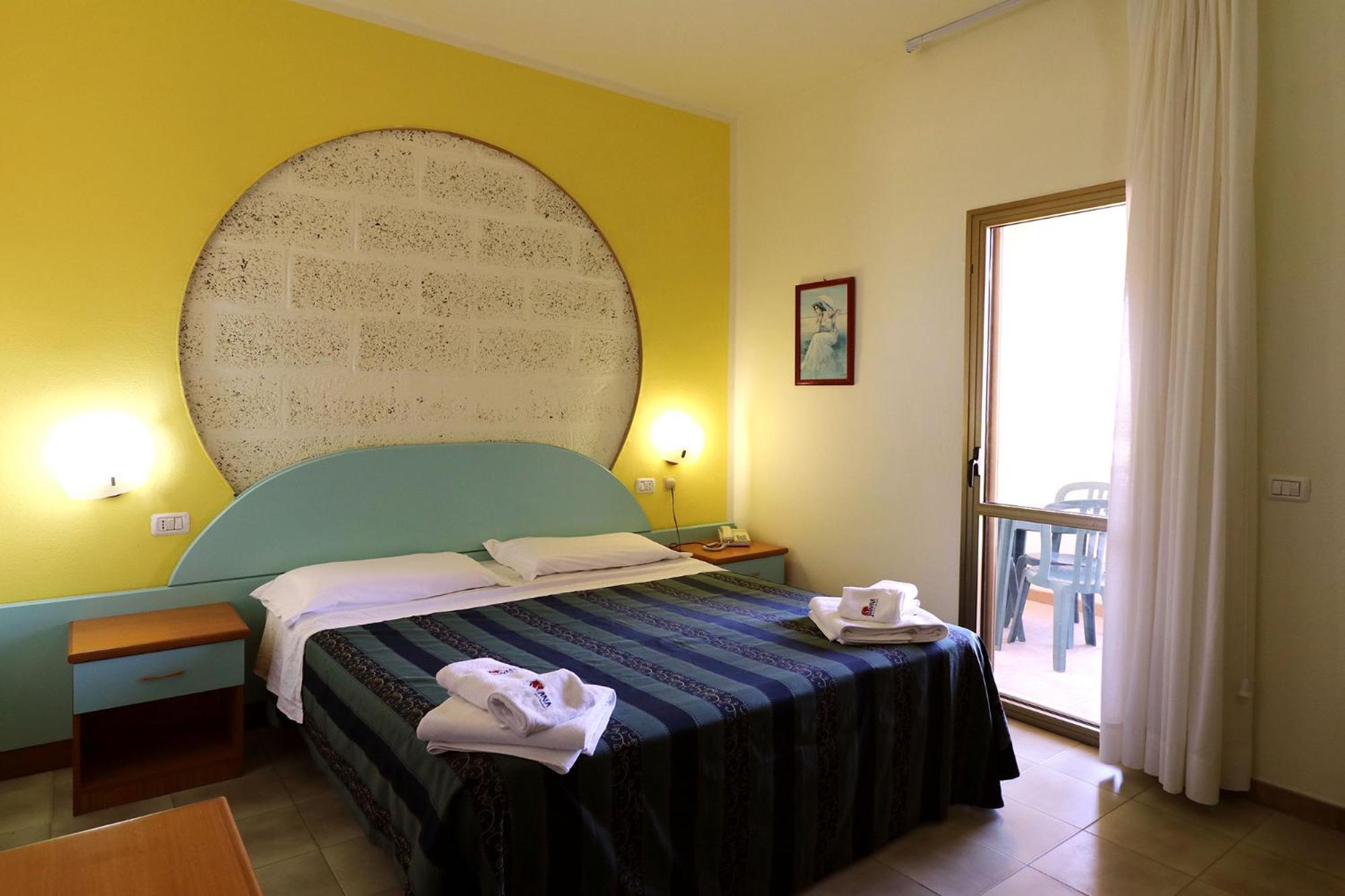 Nirvana Club Village Botricello Room photo