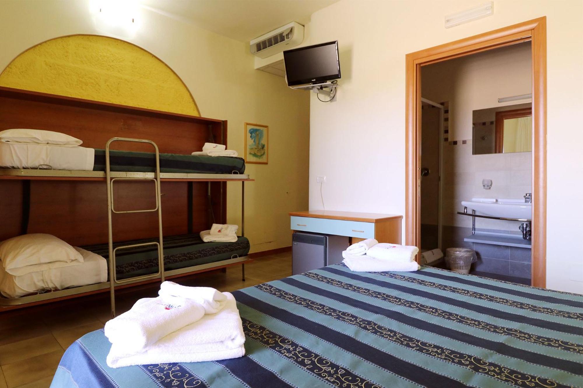 Nirvana Club Village Botricello Room photo