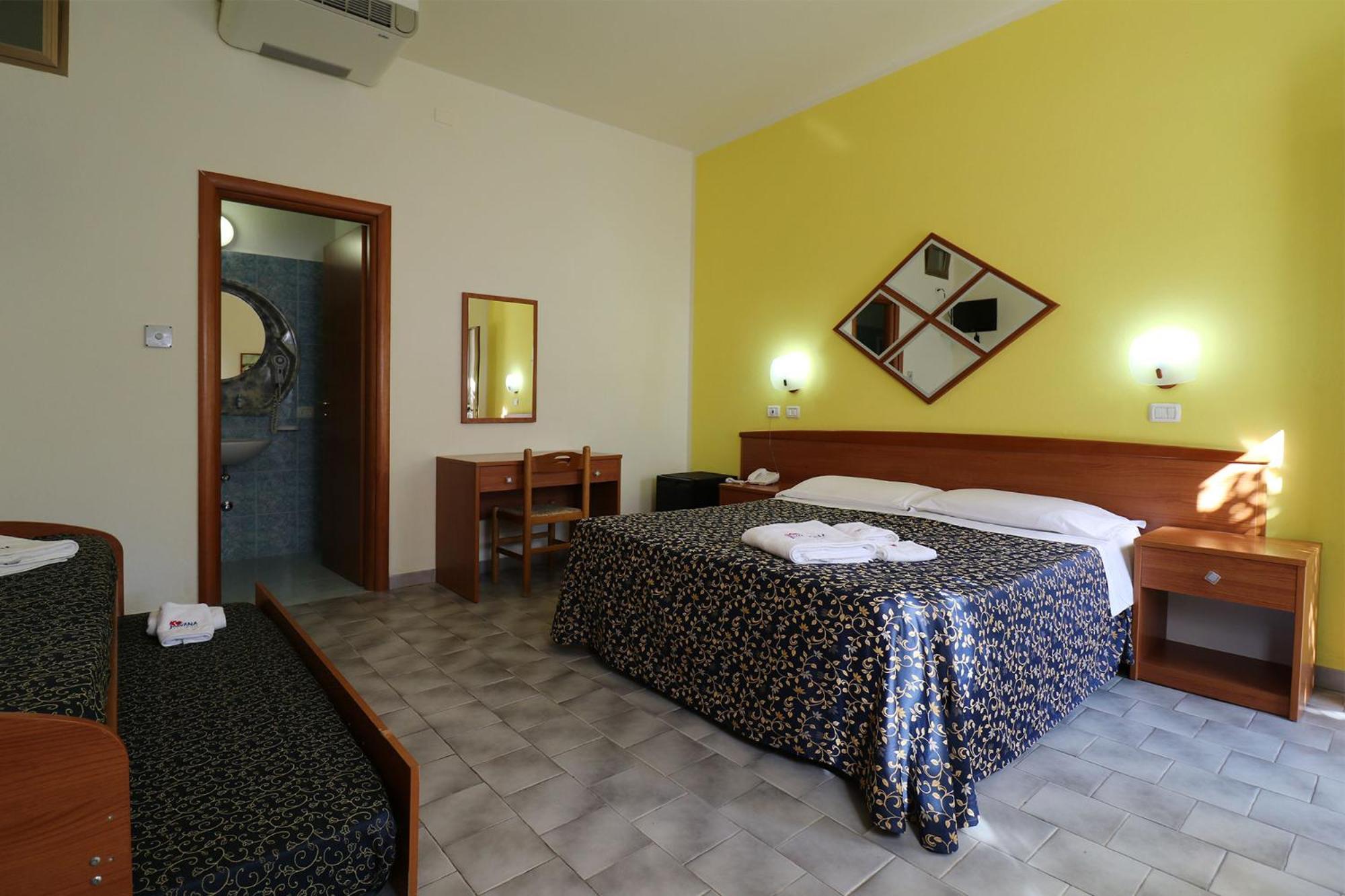 Nirvana Club Village Botricello Room photo
