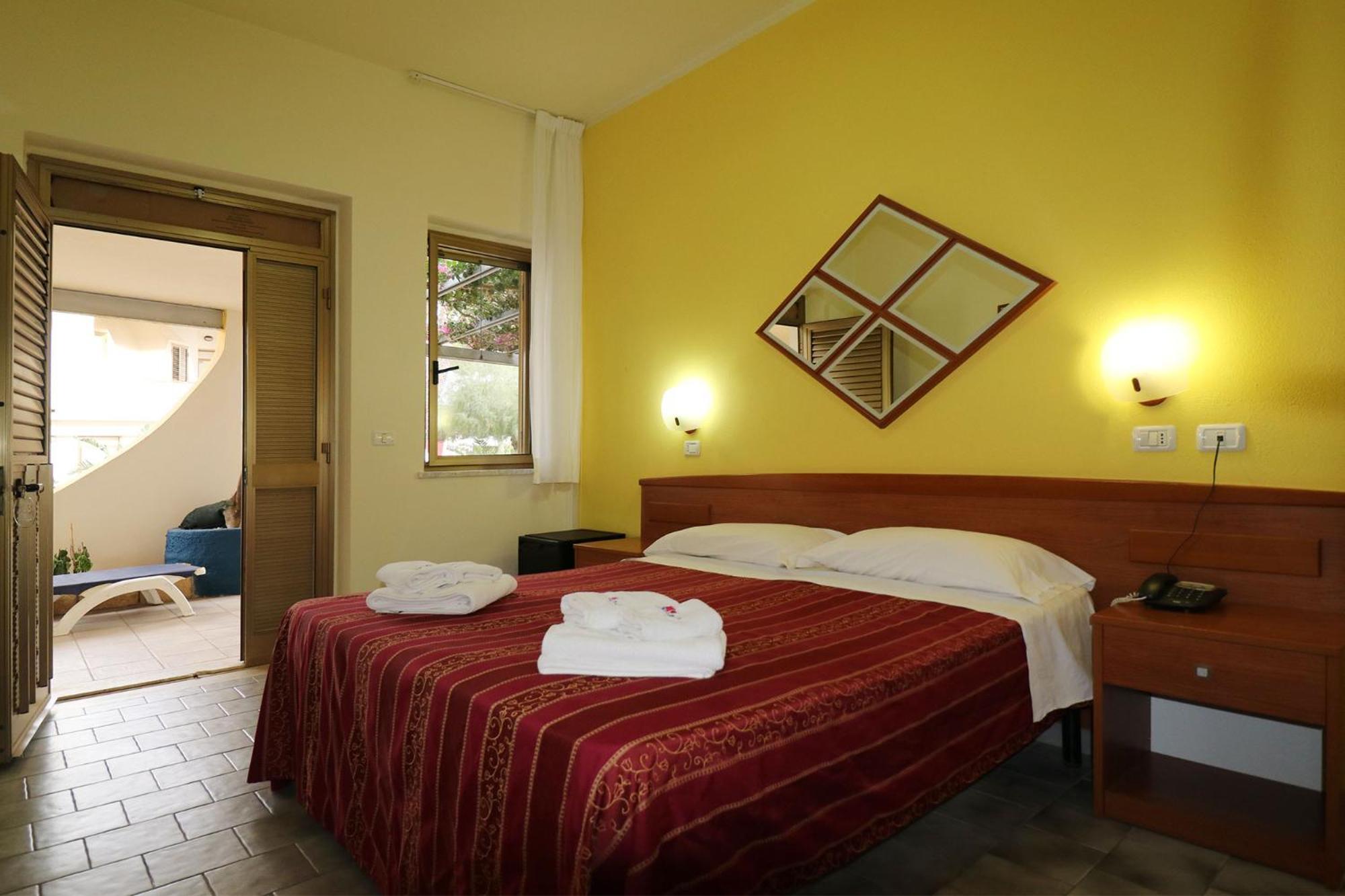 Nirvana Club Village Botricello Room photo
