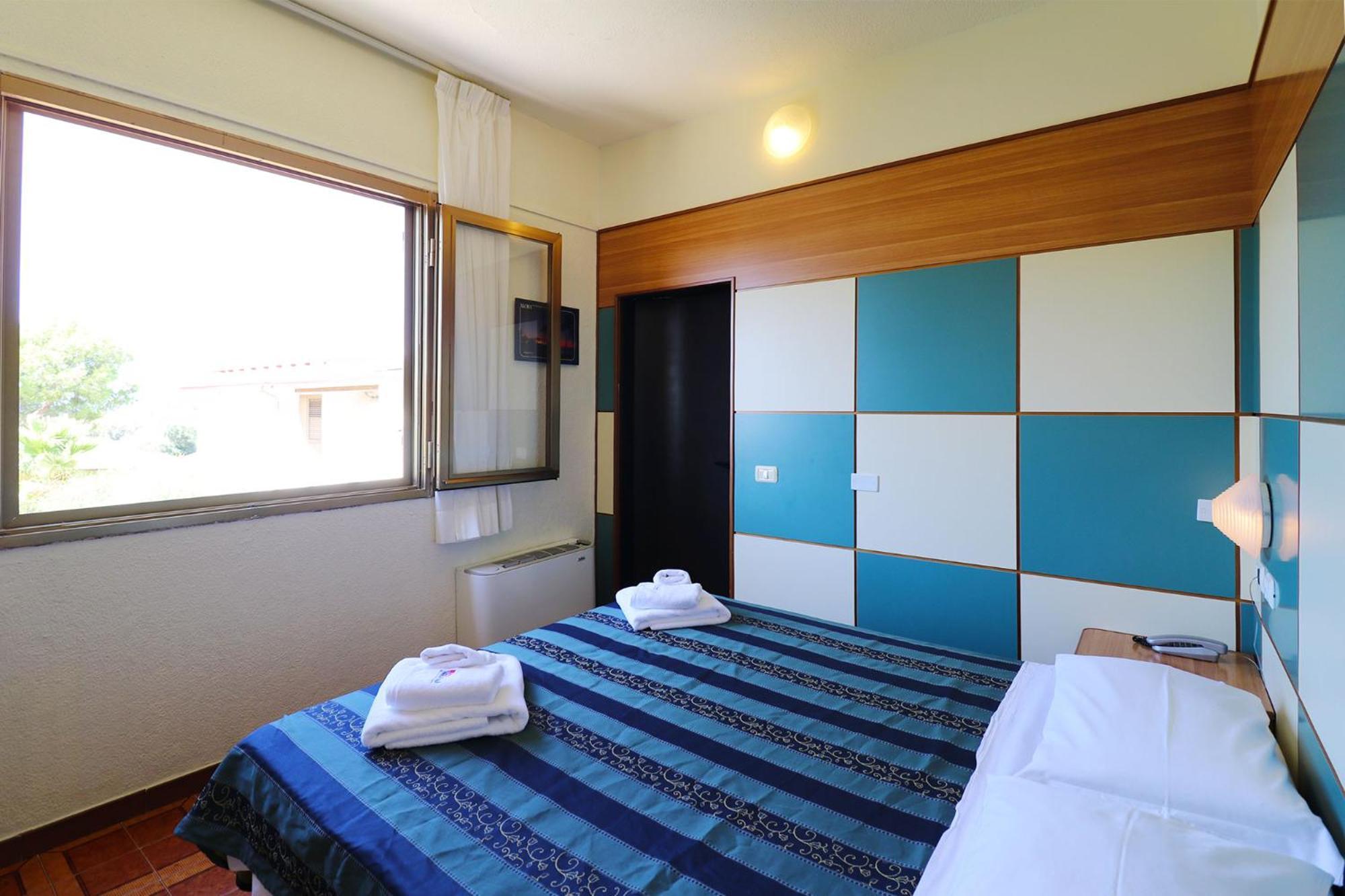 Nirvana Club Village Botricello Room photo