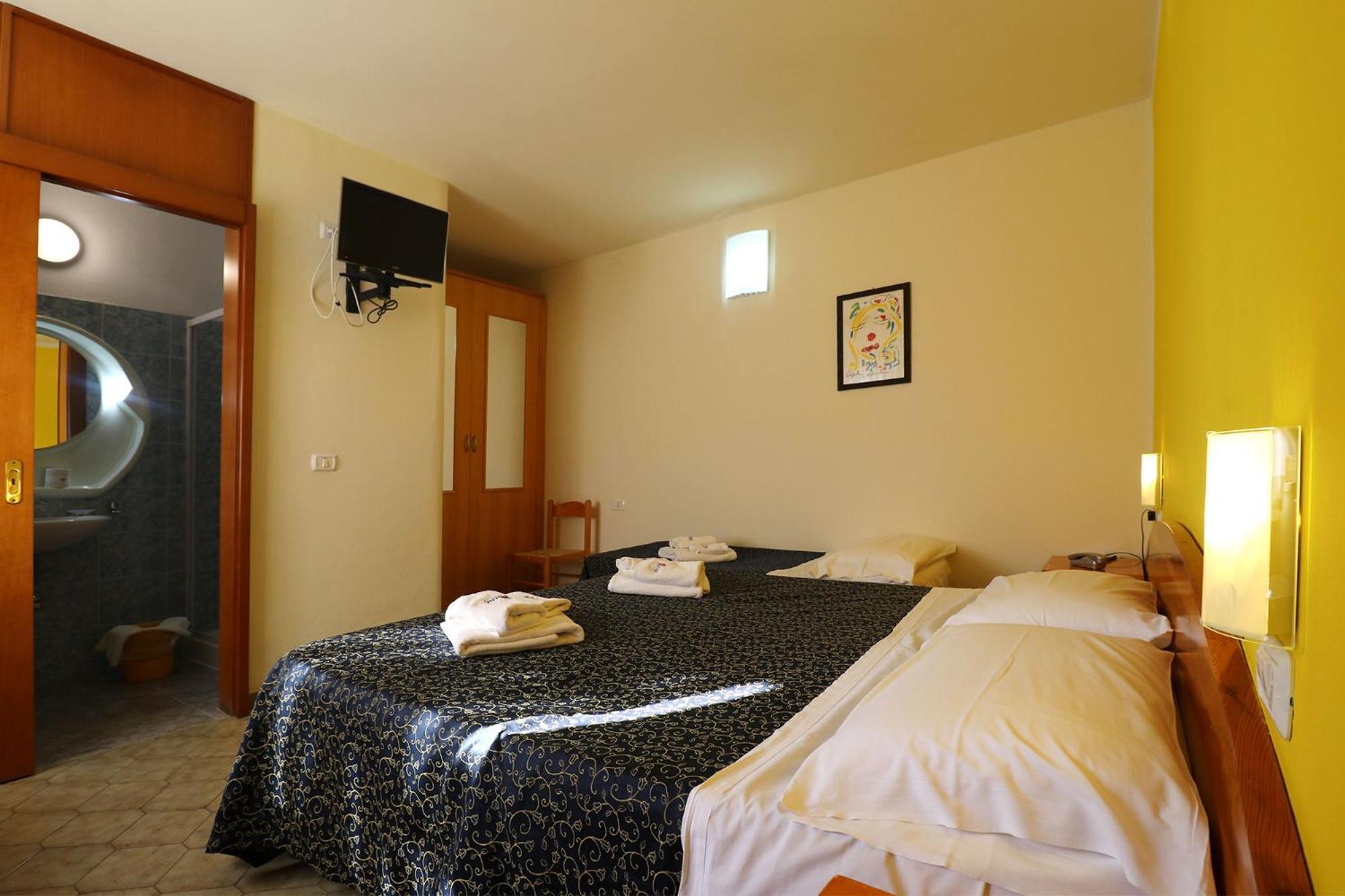 Nirvana Club Village Botricello Room photo